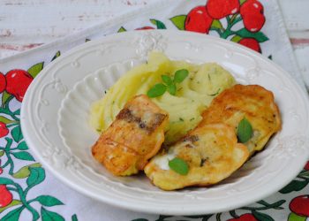 Риба в цибулевому клярі