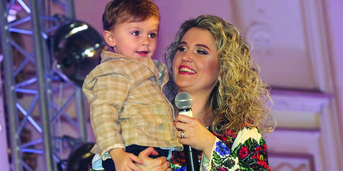 А серцем і піснею — з Україною