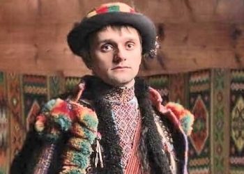 Спецпроєкт оргкомітету «Дня вишиванки» та «Порадниці»: гуцульська вишита сорочка