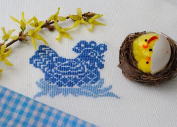 Вишивка хазяйновита курочка