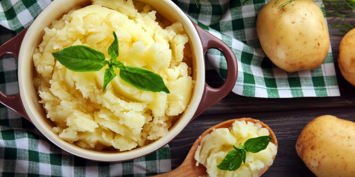 Варимо картоплю і балуємо ручки!