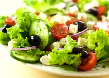 Перші весняні овочі: обережно — нітрати