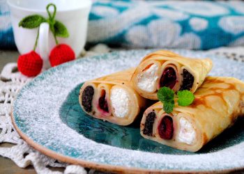 Млинці з трьома начинками