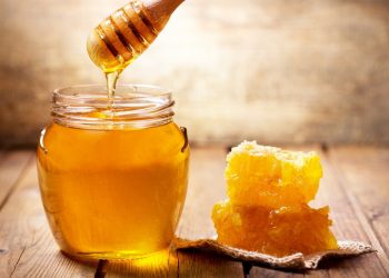 Чи можна нагрівати мед?