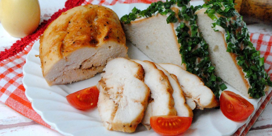 Як запекти курячу грудку, щоб вона вийшла не сухою, а соковитою й м’якою?