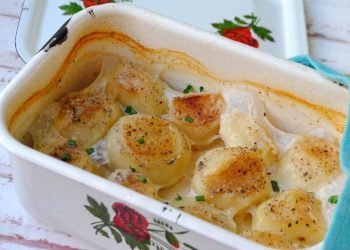 Картопля, томлена в молоці