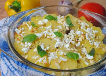 Картопляна запіканка з бринзою