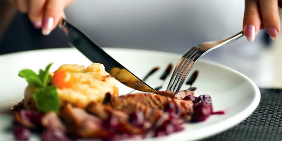 Якщо отруїлись в кафе