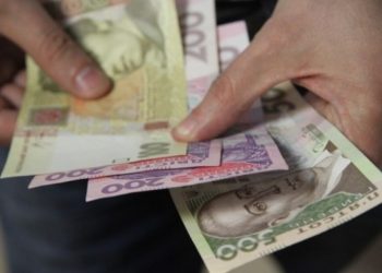 Коли здійснюють перерахунок пенсій за вислугу років?