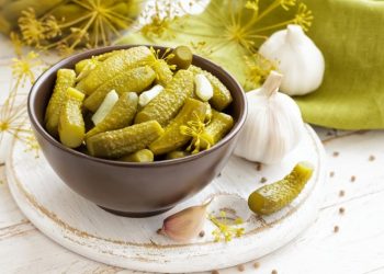 Чому огірки в банці м’які?