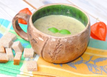 Оксамитовий грибний суп