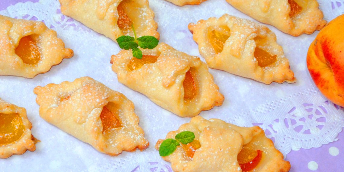 Печиво “Конвертики з персиком”