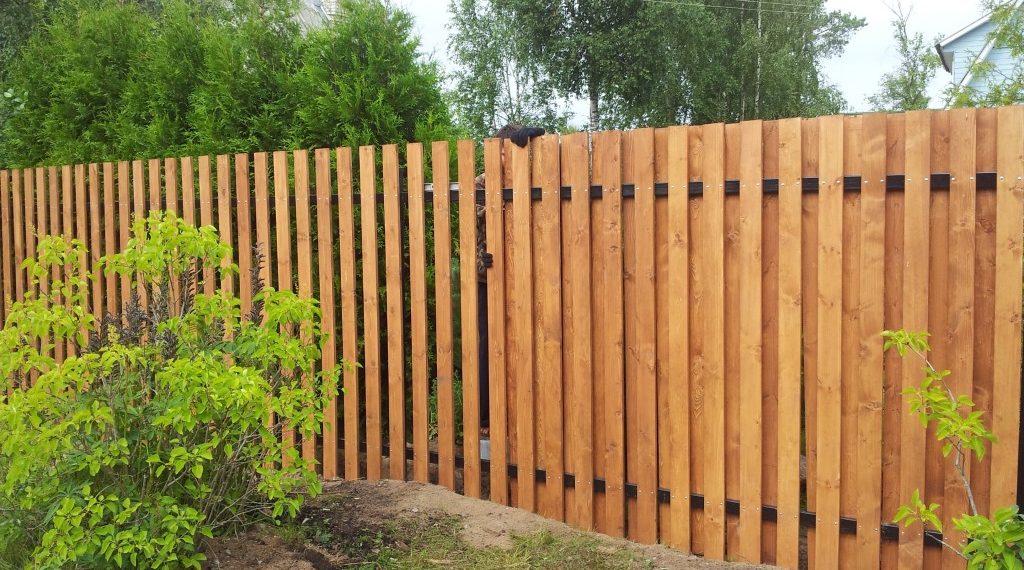 Як правильно побудувати паркан