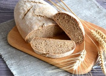 Цільнозерновий хліб вживайте замість білого