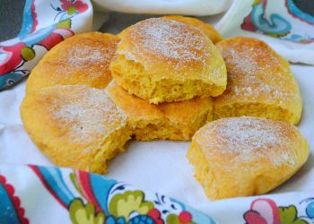 Морквяні булочки на вівсяному молоці