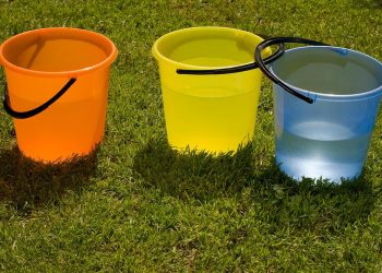 Вагу матеріалів визначаємо відром