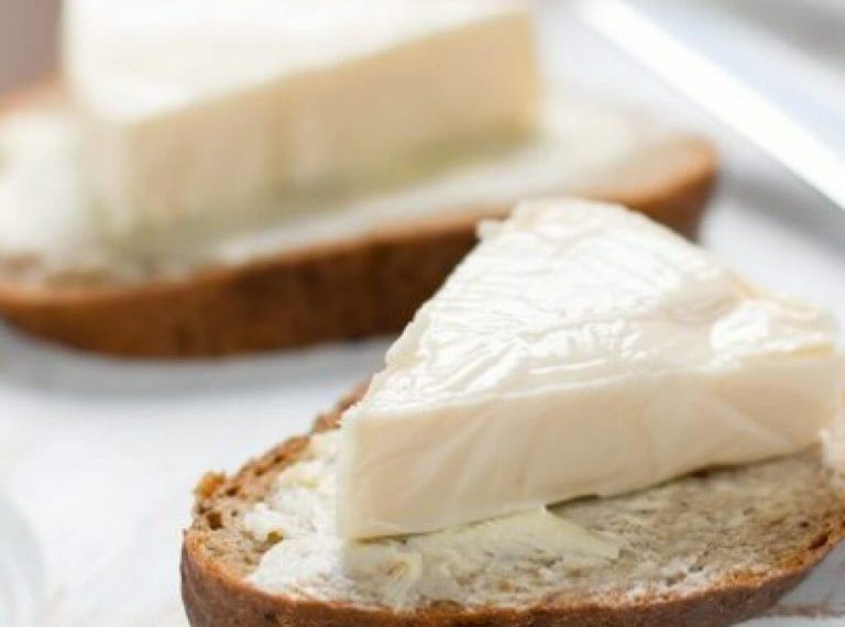 «Дружба» сумнівної якості, або як перевірити плавлені сирки