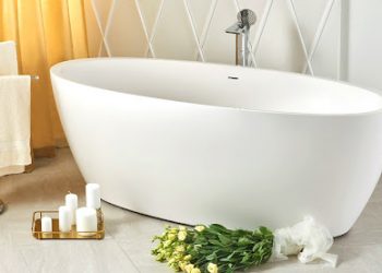 Акрилові ванни бувають різні