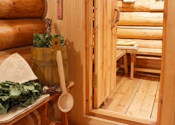 Як правильно доглядати за лазнею