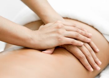 Відновитися після інсульту допоможуть розтирання та ванни