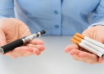 Електронні сигарети прирівняно до звичайних