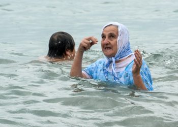 Водохреще: пірнайте в ополонку обережно