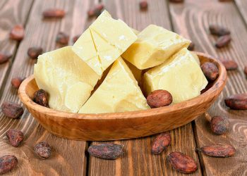 Масло какао пом’якшує горло