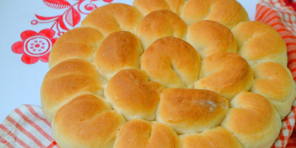 Відривний пиріг із часником “Хризантема”