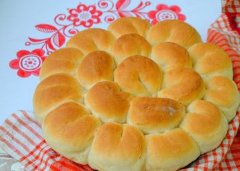 Відривний пиріг із часником “Хризантема”