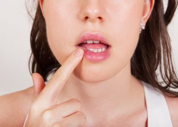 Вірус герпесу призводить до недоумства