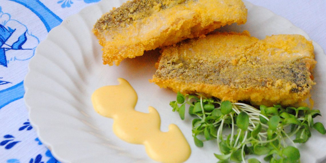 Хек із голландським соусом