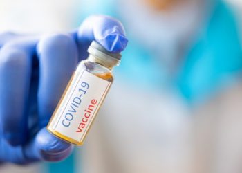 Чи можна вакцинуватись онкохворим