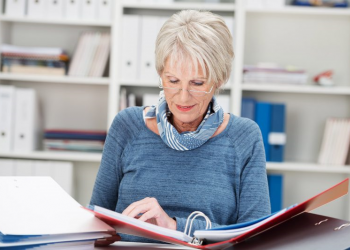 Чи є відрахування з пенсій працюючих пенсіонерів?