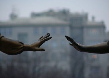 Як зберегти почуття і сім’ю в розлуці