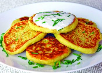 Залишилось пюре — приготуйте картопляні оладки