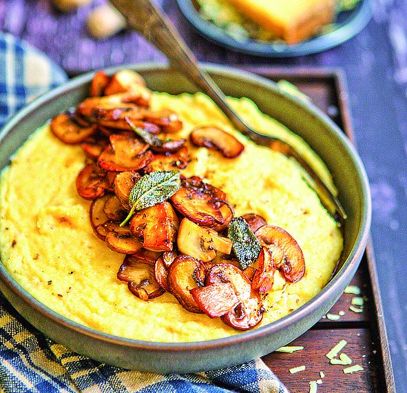 Банош з кукурудзяної крупи: просто і доступно