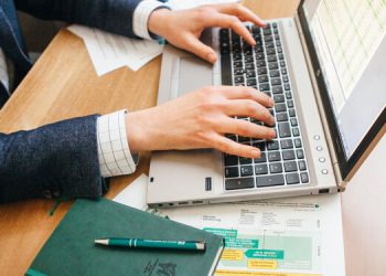 Комп’ютер: захищаємо очі