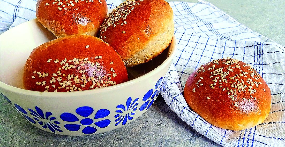 Бутербродні булочки на сироватці