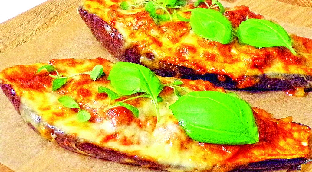 Соковиті та ніжні баклажани в духовці