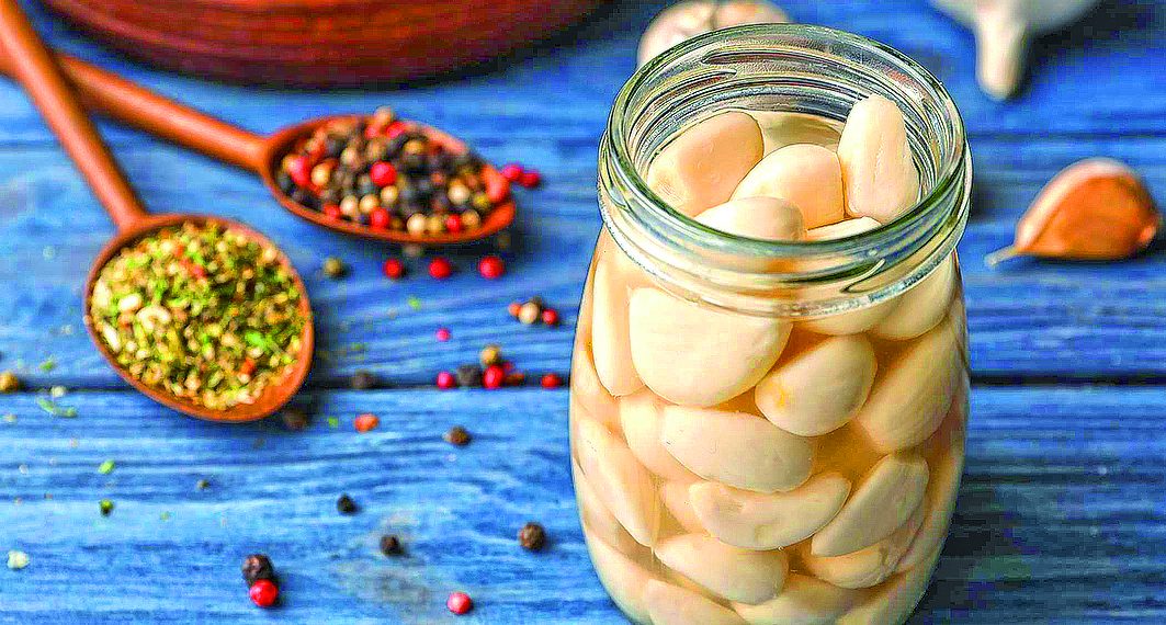 Маринований часник на зиму