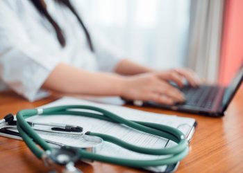 Оплата лікарняних під час війни