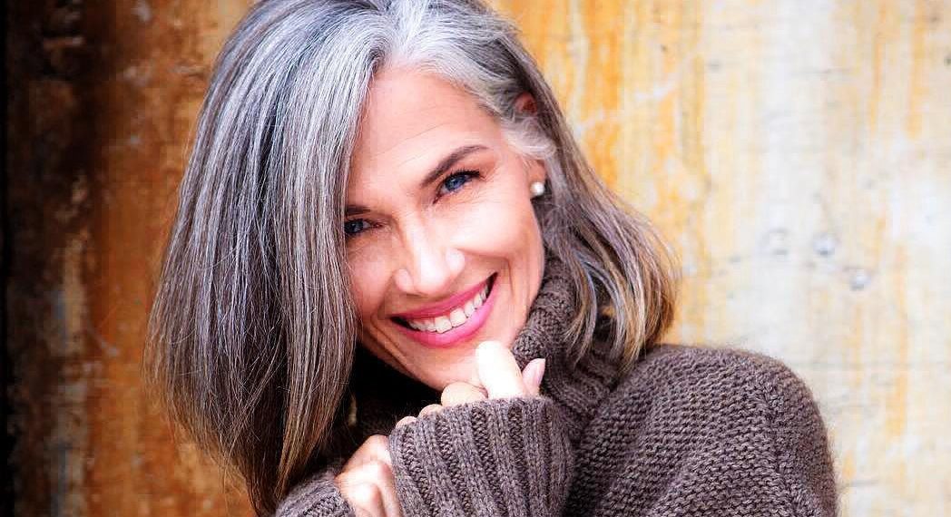 Чому і в кого волосся рано сивіє