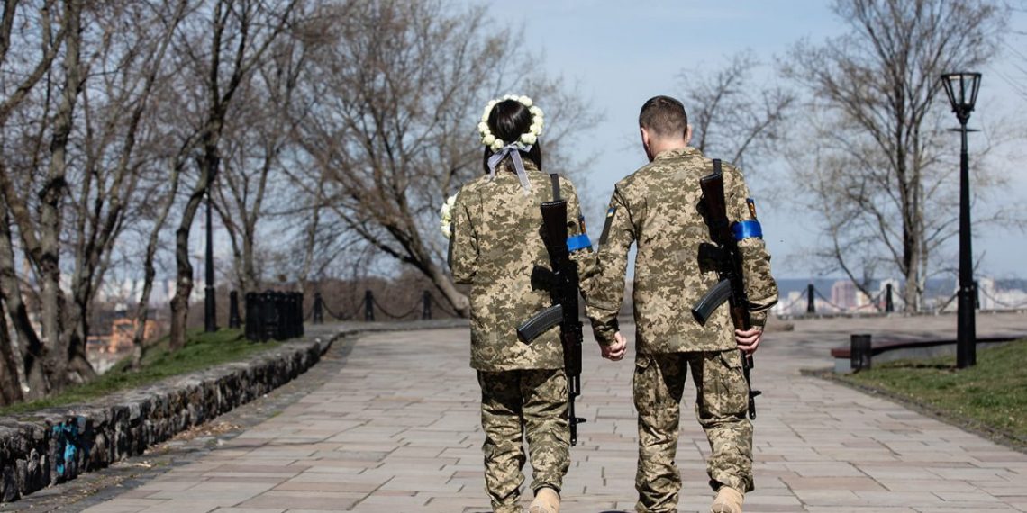 Укладення та розірвання шлюбу з військовослужбовцем