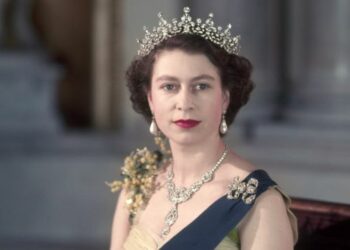 Королева Єлизавета II: яскрава в усьому