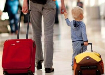 Кого потрібно повідомляти, якщо внутрішньо переміщена особа хоче переїхати?