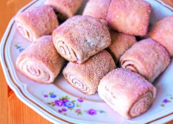 Печиво-трубочки з корицею