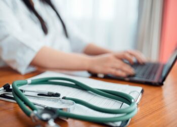 Хто не отримає лікарняний: роз’яснюють у Держпраці