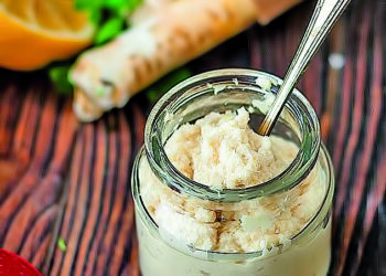 Гостра приправа з яблук та хрону