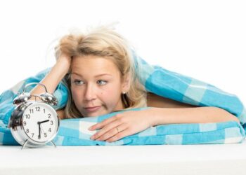 Жінки від безсоння страждають частіше