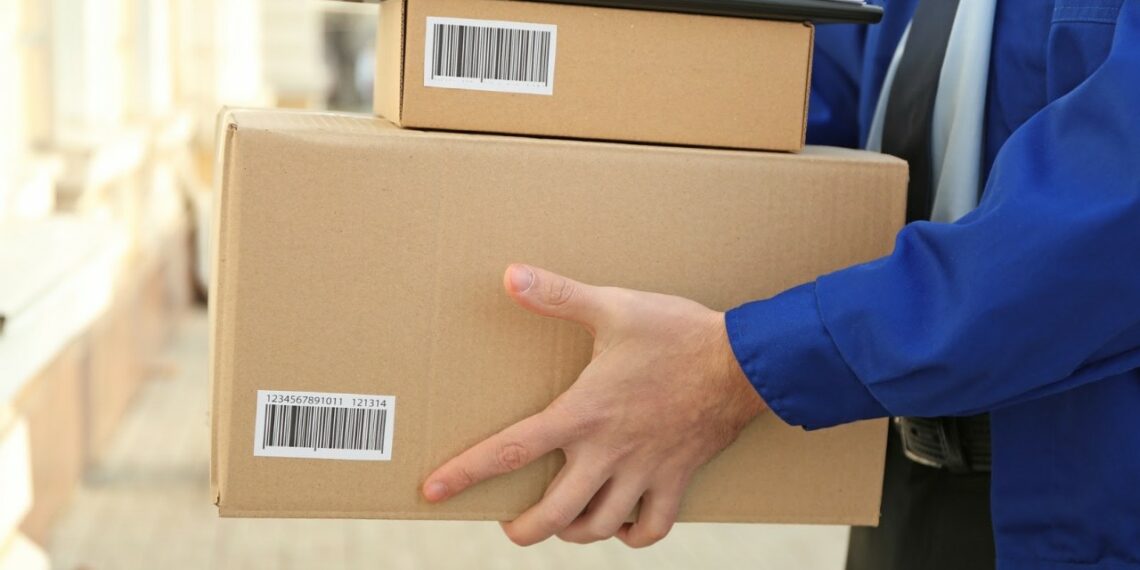 Посилка рідним на щойно звільнені території: як надіслати?